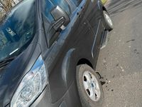 Gebraucht Ford Tourneo 170 PS (125 kW) 2017 Grau Van / Kleinbus