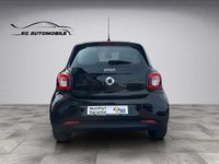 Second-hand Smart ForFour Basis 71 CP (52 kW) 2016 Negru Hatchback
