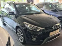 Gebraucht Hyundai i20 YES! 90 PS (66 kW) 2018 Phantom black. / mic Kleinwagen