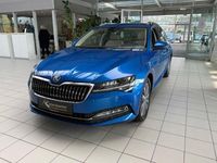 Gebraucht Skoda Superb Style 200 PS (147 kW) 2023 Raceblau metallic Kombi