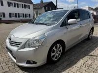 Gebraucht Toyota Verso Executive 126 PS (92 kW) 2012 Silber Van / Kleinbus