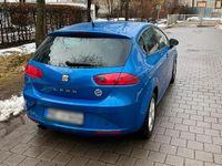 Second-hand Seat Leon 125 CP (91 kW) 2010 Albastru Hatchback