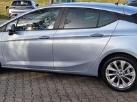 Gebraucht Opel Astra Active 125 PS (91 kW) 2019 Diamant blau(m2) / diam silb Kleinwagen