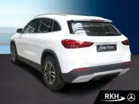 Gebraucht Mercedes GLA180 136 PS (100 kW) 2026 Weiß SUV