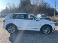 Gebraucht VW Tiguan R-line 245 PS (180 kW) 2022 Pure white SUV