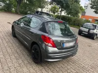 Gebraucht Peugeot 208 Allure 92 PS (67 kW) 2012 Grau Kleinwagen