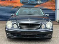 Gebraucht Mercedes E220 Avantgarde 150 PS (110 kW) 2003 Blau Limousine
