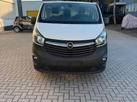 Gebraucht Opel Vivaro 116 PS (85 kW) 2016 Weiß Van / Kleinbus