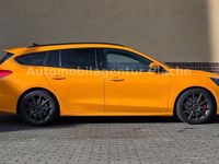 Gebraucht Ford Focus ST 280 PS (205 kW) 2021 Orange Limousine