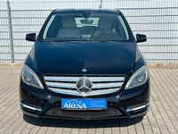 Gebraucht Mercedes B180 122 PS (89 kW) 2012 Schwarz Van / Kleinbus