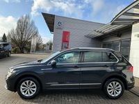 Gebraucht VW Tiguan Elegance 150 PS (110 kW) 2023 Grau SUV