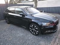 Gebraucht Skoda Superb Style 190 PS (139 kW) 2016 Schwarz Kombi