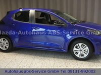 Neu Mazda 2 Center-Line 116 PS (85 kW) 2025 Blau Limousine