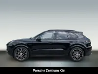 Gebraucht Porsche Cayenne 470 PS (345 kW) 2025 Chromitschwarzmetallic SUV