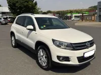 Gebraucht VW Tiguan Life 140 PS (102 kW) 2013 Weiß SUV
