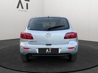 Usado Mazda 3 Comfort 105 HP (77 kW) 2005 Prateado Sedan