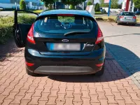 Gebraucht Ford Fiesta 81 PS (59 kW) 2011 Schwarz Kleinwagen