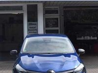 Neu Mitsubishi Colt Plus 67 PS (49 kW) 2025 Royalblau Limousine