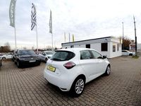 Gebraucht Renault Zoe Experience 50 kW (69 PS) 2021 Weiß Kleinwagen