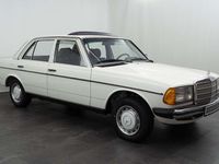 Gebraucht Mercedes 200 109 PS (80 kW) 1983 Weiß Limousine