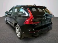 Gebraucht Volvo XC60 Momentum 197 PS (144 kW) 2022 Schwarz SUV