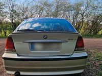 Second-hand BMW 318 143 CP (105 kW) 2003 Argintiu Berlinǎ