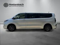 Gebraucht Ford Tourneo Titanium 136 PS (100 kW) 2024 Silber Van / Kleinbus
