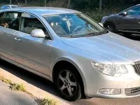 Gebraucht Skoda Superb 160 PS (117 kW) 2009 Silber Limousine