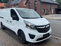 Gebraucht Opel Vivaro 145 PS (106 kW) 2017 Weiß Van / Kleinbus
