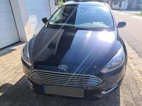 Gebraucht Ford Focus Titanium 120 PS (88 kW) 2018 Schwarz Kombi