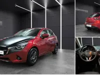 Gebraucht Mazda 2 Exclusive-Line 105 PS (77 kW) 2016 Rot Limousine