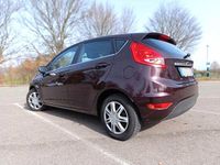 Gebraucht Ford Fiesta Titanium 82 PS (60 kW) 2011 Violett Kleinwagen