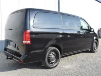 Gebraucht Mercedes V300 237 PS (174 kW) 2024 Schwarz Van / Kleinbus