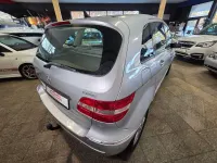Second-hand Mercedes E200 193 CP (141 kW) 2005 Argintiu Break