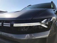 Neu Dacia Duster Journey 140 PS (102 kW) 2026 Grau SUV