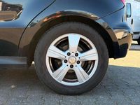 Gebraucht Mercedes A160 95 PS (69 kW) 2010 Kosmosschwarz  metalliclack Kleinwagen