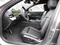 Gebraucht BMW 520 Performance 197 PS (144 kW) 2025 Grau Kombi