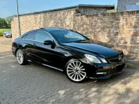 Gebraucht Mercedes E500 AMG 388 PS (285 kW) 2009 Schwarz Coupé