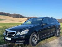 Gebraucht Mercedes E200 Avantgarde 136 PS (100 kW) 2011 Schwarz Kombi