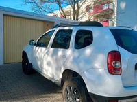 Second-hand Dacia Duster 105 CP (77 kW) 2012 Alb SUV