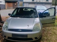 Gebraucht Ford Fiesta 60 PS (44 kW) 2004 Grau Kleinwagen