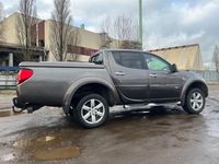 Gebraucht Mitsubishi L200 Intense 178 PS (130 kW) 2011 Braun Pickup