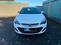 Gebraucht Opel Astra 64 PS (47 kW) 2013 Weiß Limousine