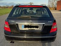 Gebraucht Mercedes C180 156 PS (114 kW) 2010 Schwarz Kombi