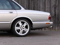 Gebraucht Jaguar XJR 363 PS (266 kW) 1999 Silber Limousine