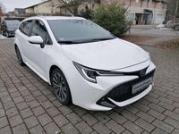 Gebraucht Toyota Corolla Club 98 PS (72 kW) 2019 Super white 2 Kombi