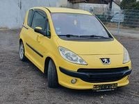 Gebraucht Peugeot 1007 Sport 88 PS (64 kW) 2006 Gold Van / Kleinbus