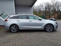 Gebraucht Hyundai i30 Advantage 101 PS (74 kW) 2024 Silber Kombi