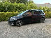 Gebraucht VW Golf Sportsvan Allstar 110 PS (80 kW) 2016 Schwarz Van / Kleinbus