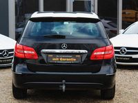 Gebraucht Mercedes B180 122 PS (89 kW) 2013 Schwarz Van / Kleinbus